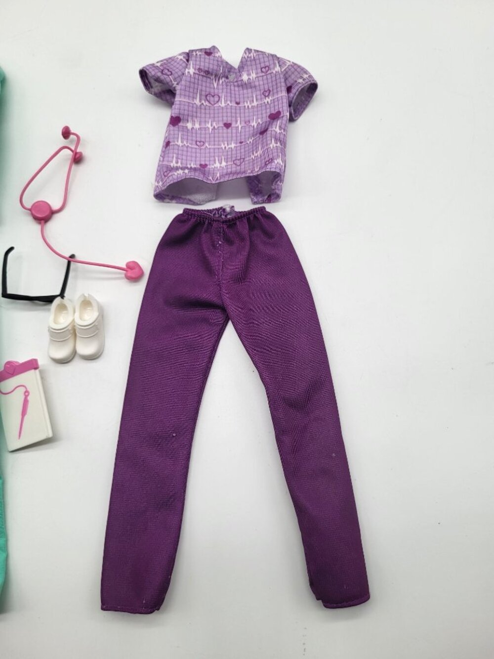 Barbie Career Outfits x 2 Nurse Dr Vet Scrubs Stethoscope Clogs Accessories - Picture 2 of 8